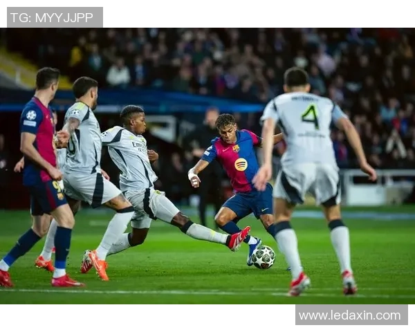 西甲经典对决巴萨与皇马激战成平局数据分析揭示比赛精彩瞬间