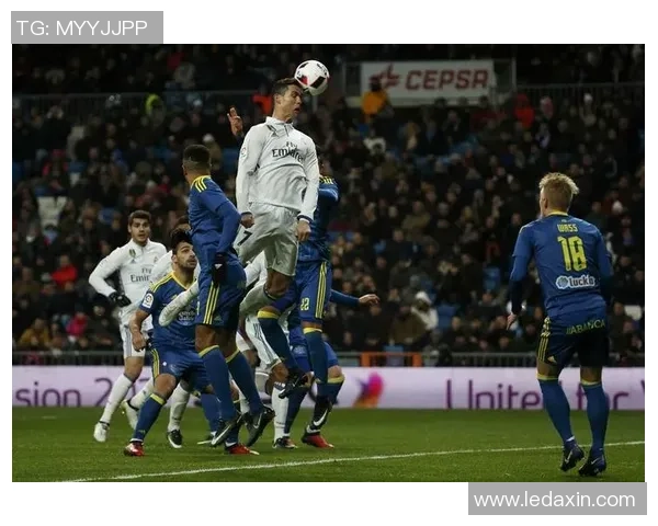 国王杯激战:拜仁与皇马1比1平局数据分析引发全场热议 国王杯激战:拜仁与皇马1比1平局数据分析引发全场热议