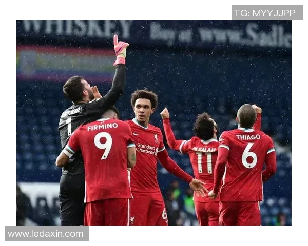 英超激战莱比锡绝杀热刺补时进球引发全场狂欢战术解析