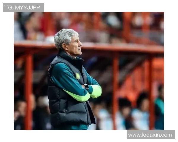 中超精彩对决波尔图与里昂战成平局乌龙球瞬间引发全场热烈反响